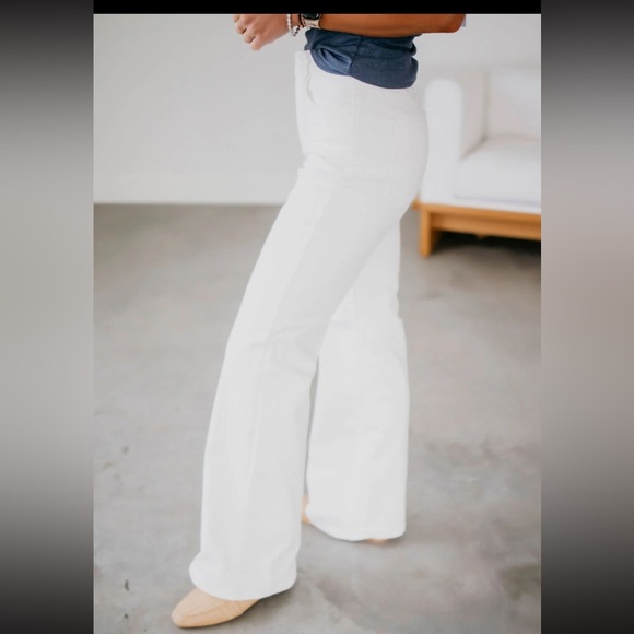 Risen Odette Wide Leg High Rise Jeans White Stretch Womens Size 13 - Picture 2 of 12